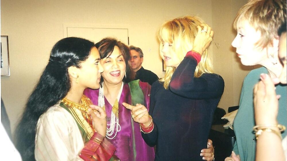 3 – Goldie Hann with Pam KWatra and Anushka Shankar