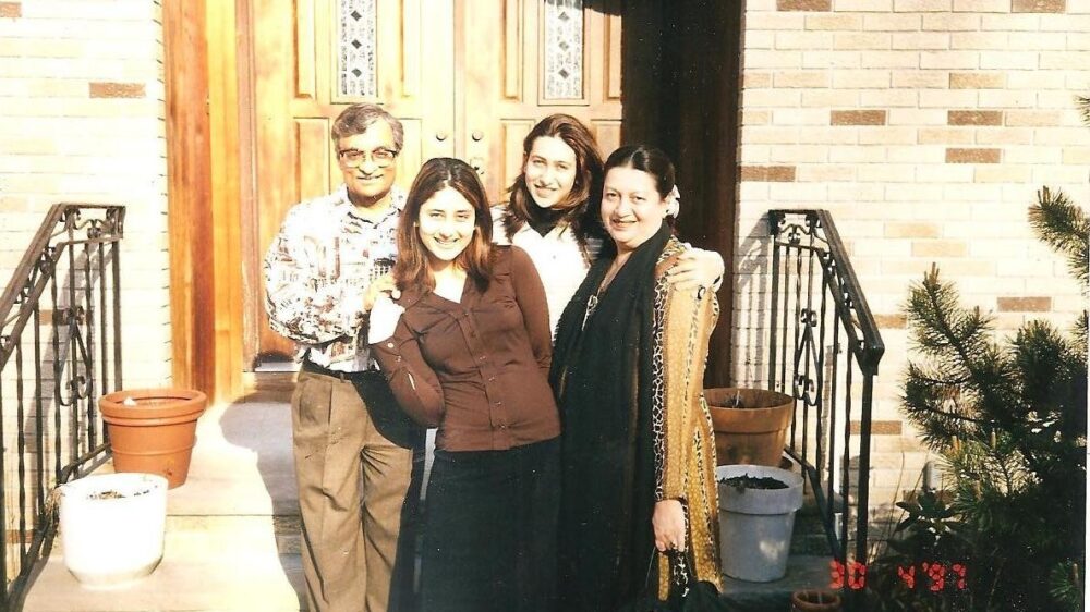 Lal Kwatra with Babita, Karishma _ Kareena Kapoor